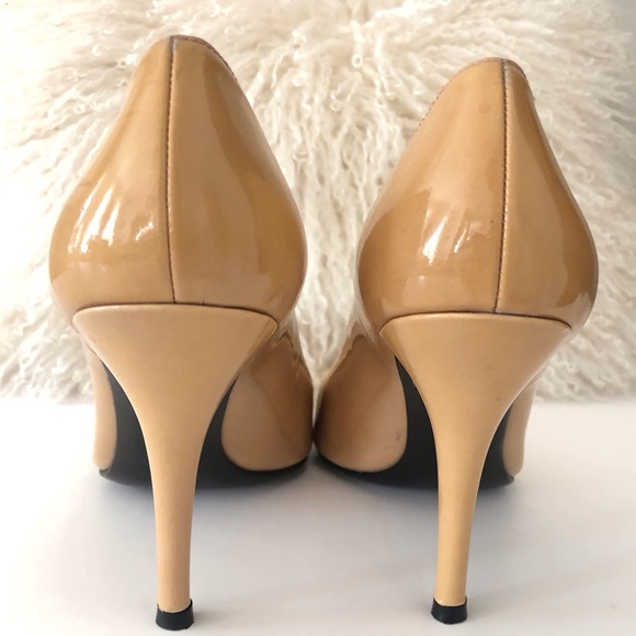 Stuart Weitzman Tan Patent 4” Pumps 9 - Picture 5 of 11